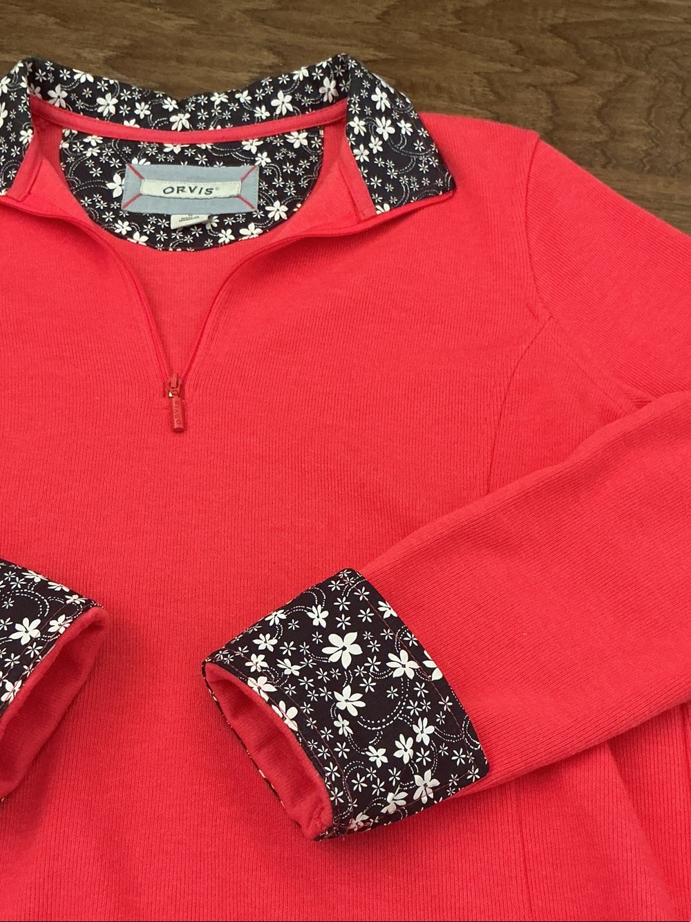 Orvis Women’s Ribbed Coral 1/4 Pullover Sweater M Navy Floral Cuff Accents - Picture 4 of 8